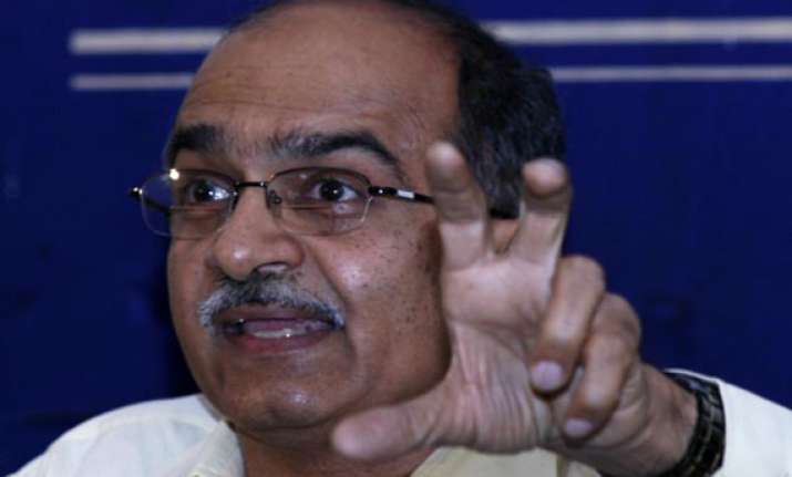 prashant bhushan says sc order will send strong message to