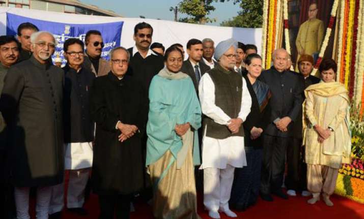 president pm pay tribute to ambedkar