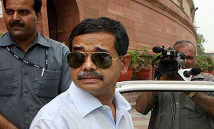 president s son abhijit mukherjee facing tough battle in