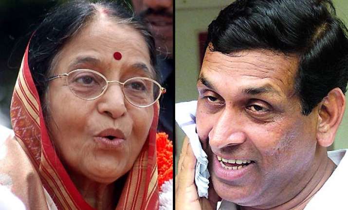 president rejects lokayukta s recommendation to sack chauhan