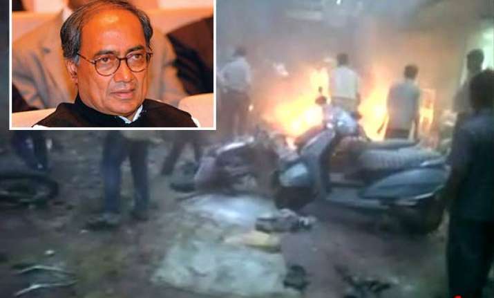 probe role of terror groups including hindu outfits digvijay