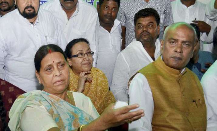 rabri devi to lead rjd in convicted lalu s absence