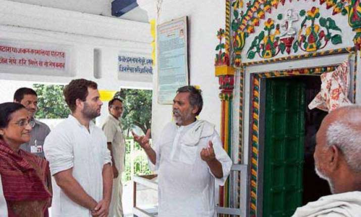 rahul gandhi tours eastern up