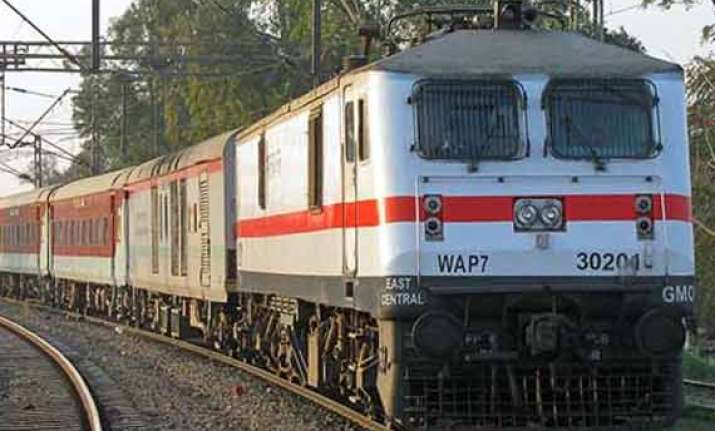 railways asked to pay rs 25k for changing reservation status