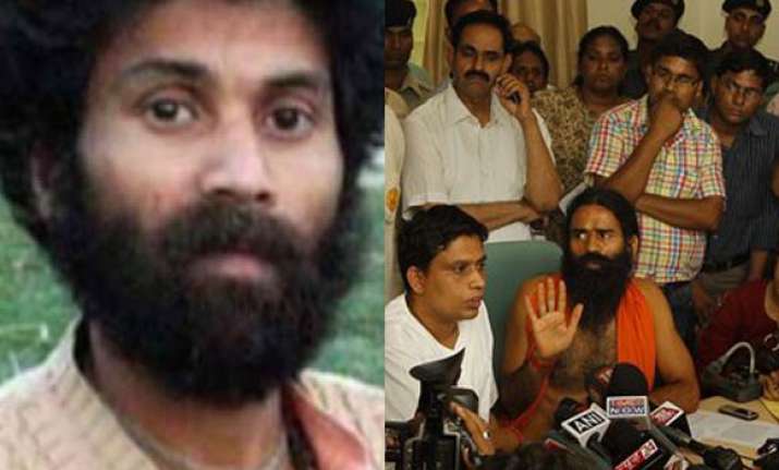 ramdev pays tribute to swami nigmanand