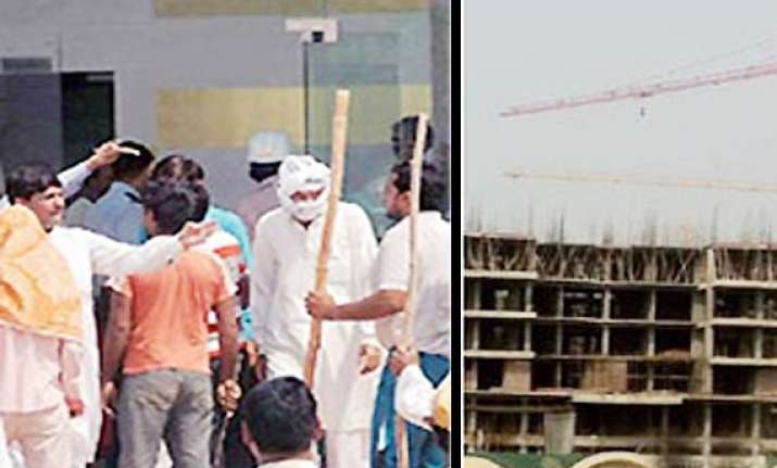 ray of hope for flat aspirants in noida extn deal struck