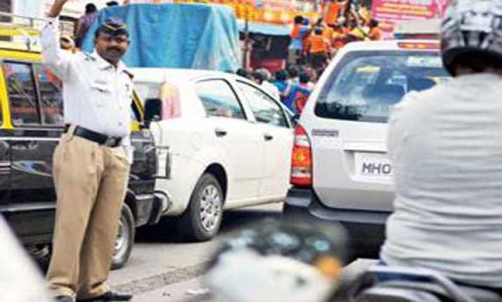 revealed 40 percent thane traffic cops suffer from hearing