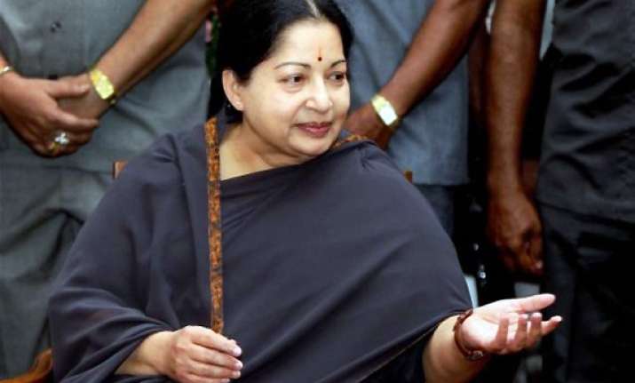 sc asks jayalalithaa to appear before bangalore trial court