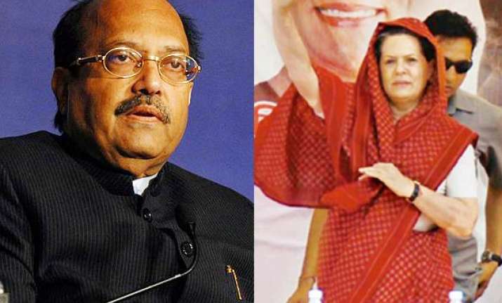 sc gives amar a tongue lashing