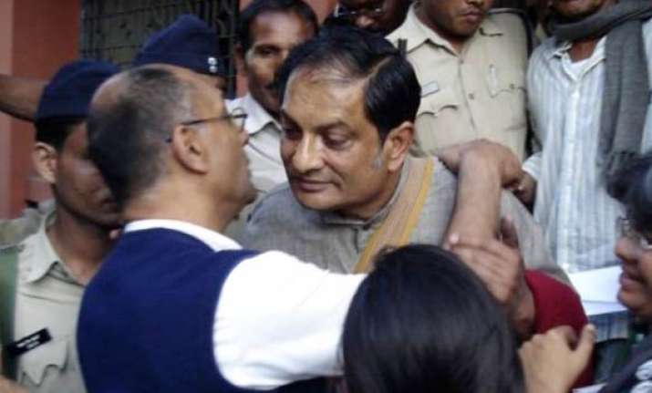 sc grants bail to binayak sen