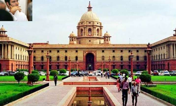sc notice to rahul gandhi up govt on ex mla s plea