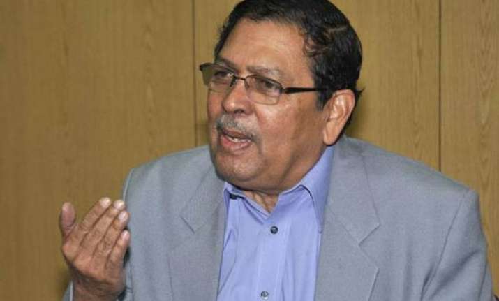 santosh hegde favours legal regulations over media