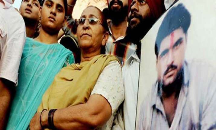 sarabjit s sister again appeals for his release