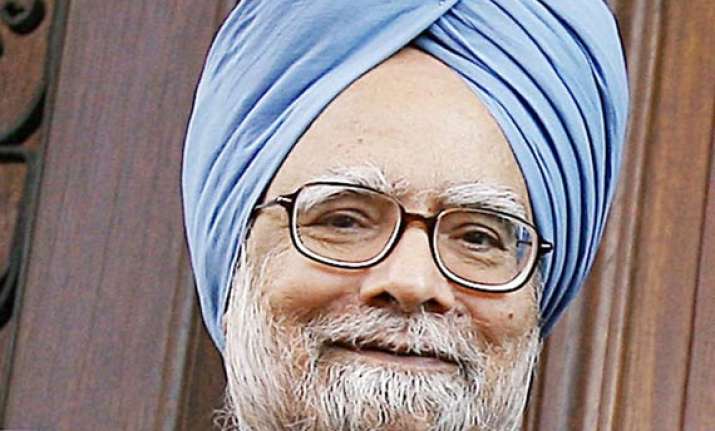 scam backlash pm to meet editors in batches