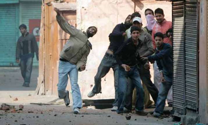 separatists protest in srinagar over judicial double