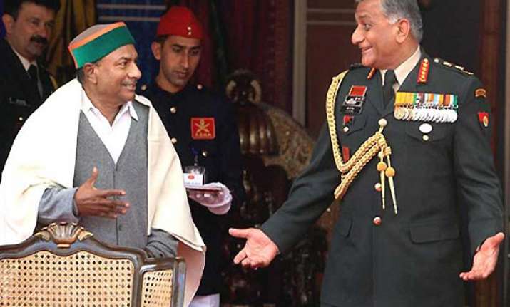 service chiefs enjoy govt s confidence says antony