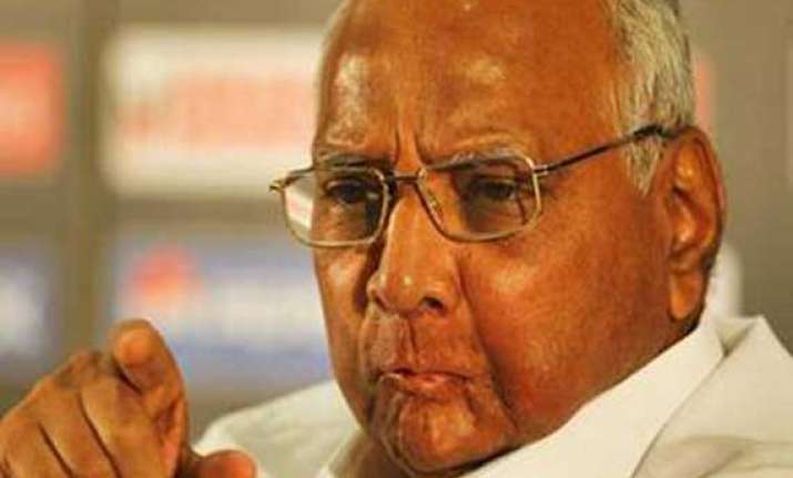 sharad pawar keeps door open for third front