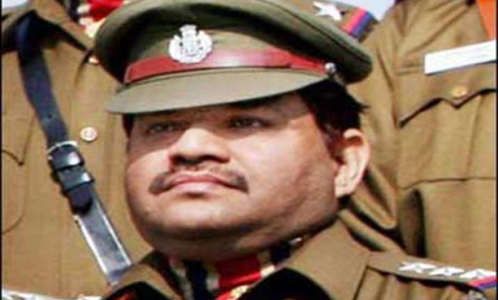 slain cop s kin satisfied with batla house verdict