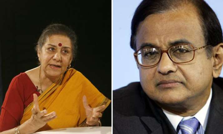 soni defends chidambaram in ramlila maidan crackdown