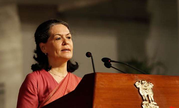 sonia confers with senior party leaders