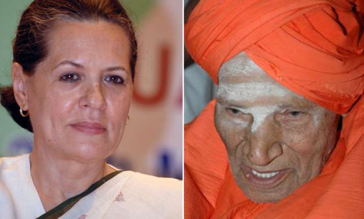 sonia to meet siddaganga mutt swami in karnataka