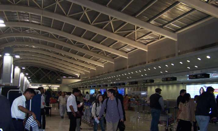 staff apathy ticketing goof up strands 25 air india