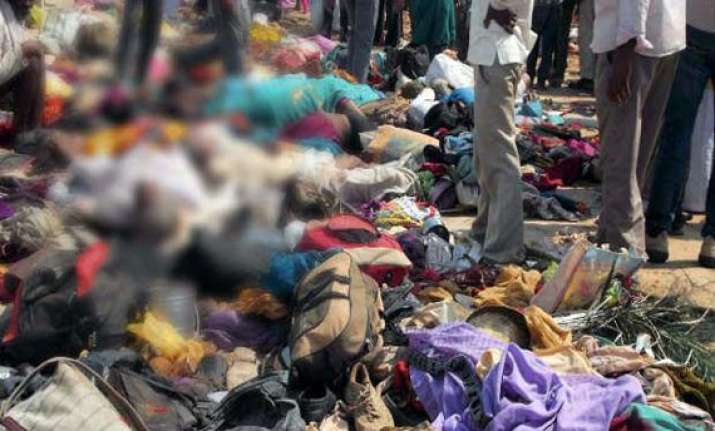 stampede mp policemen threw injured kids from bridge into
