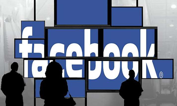 stopped from using facebook maharashtra girl ends life