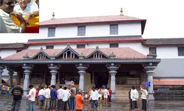 supernatural truth test between karnataka cm and oppn leader