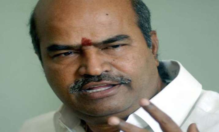 tamil nadu congress chief resigns owning responsibility
