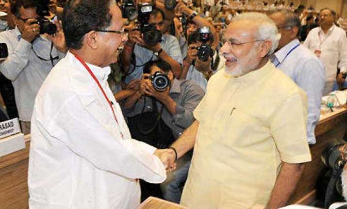 tarun gogoi calls modi an irresponsible leader