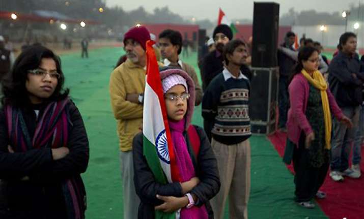 team anna protest in delhi fizzles out