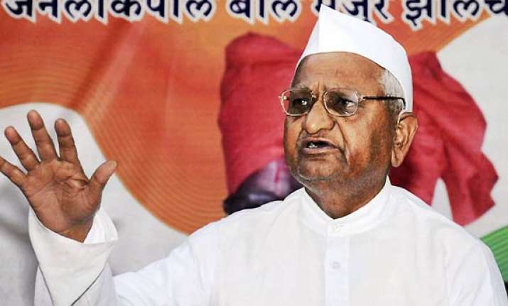 team anna to pay rs 7 lakh for mmrda ground