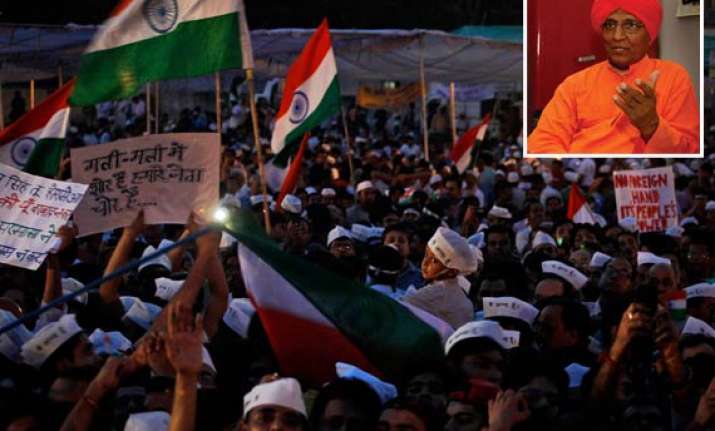 team anna wants govt to appoint negotiator withdraw its bill