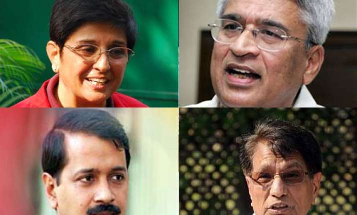 team hazare meets top leaders to drum up support for lokpal