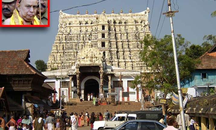 temple treasures belong to royal family kanchi