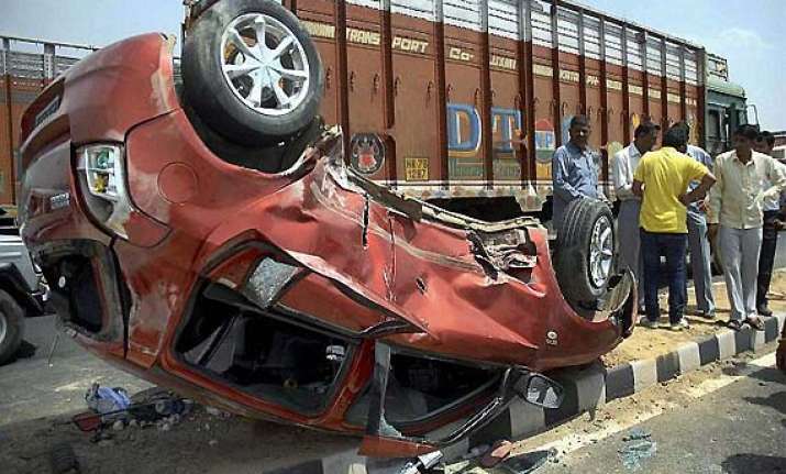 ten killed in tripura road accident