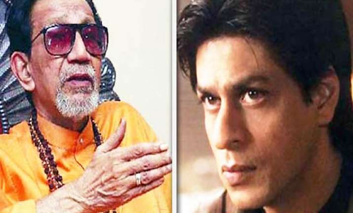 thackeray calls shah rukh self proclaimed nishan e pakistan
