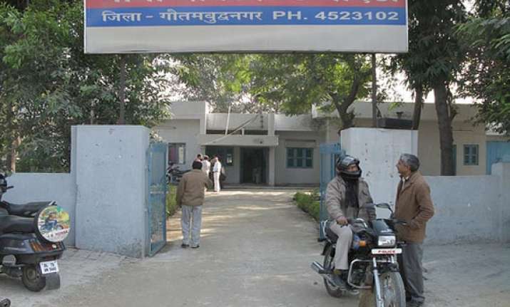 three arrested for eve teasing
