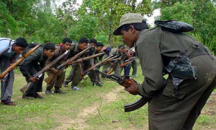 three crpf jawans killed in encounter with naxals