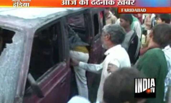 three faridabad kids charred to death as maruti van catches