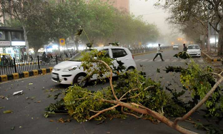 thunderstorm lashes chandigarh cools temperature