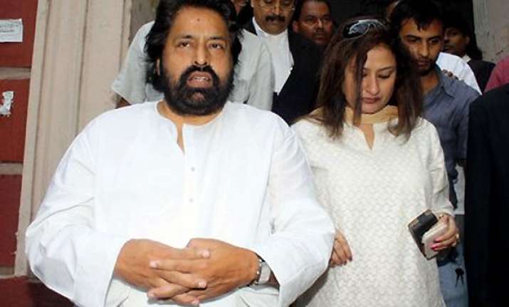trinamool says cong bjp should find solution