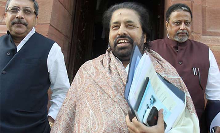 trinamool says trivedi must resign and not reply to railway