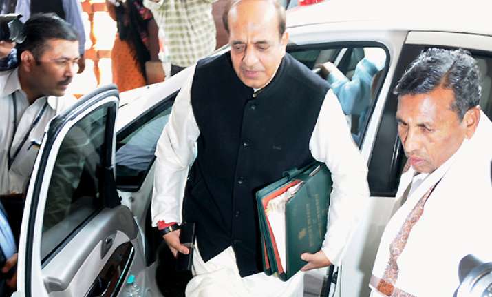 trivedi attends parliament parries questions on resignation