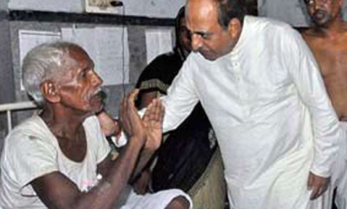 trivedi faces ire of relatives of kalka train mishap victims