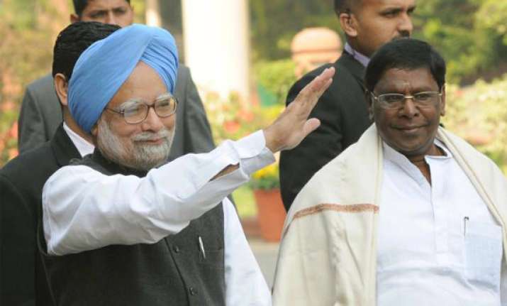 trivedi s resignation will be decided by pm sonia mamata
