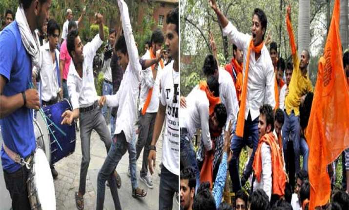 celebrations break out in du campus as fyup rolled back