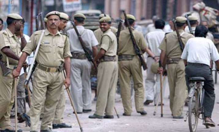 up cop transferred after minister booked in dacoity case