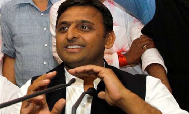 up govt decides to waive off rs 1650 cr loans on 7 lakh